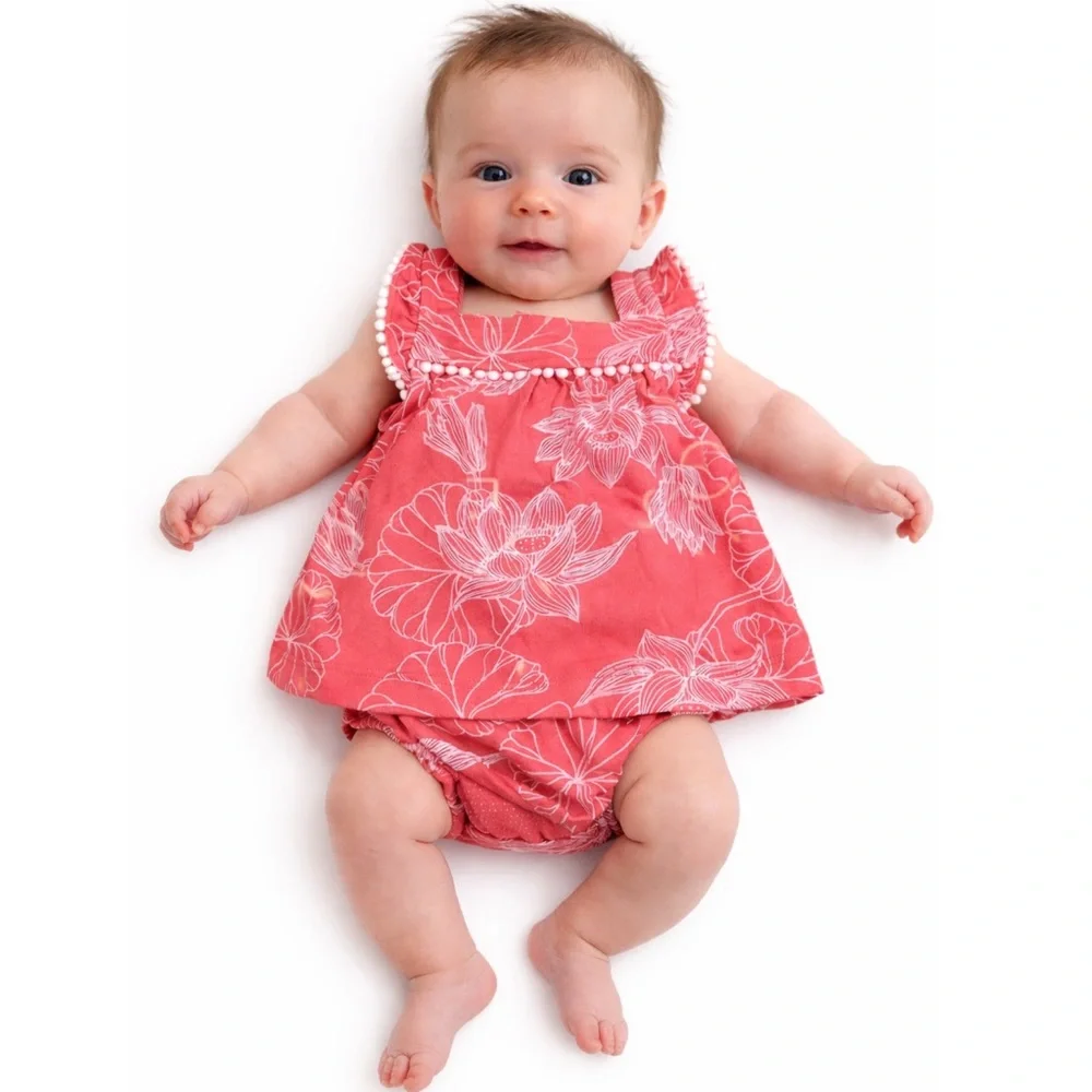 Carter’s Baby Girl Pink Floral 2-Piece Outfit Ruffle Top Bloomers 3M NWT